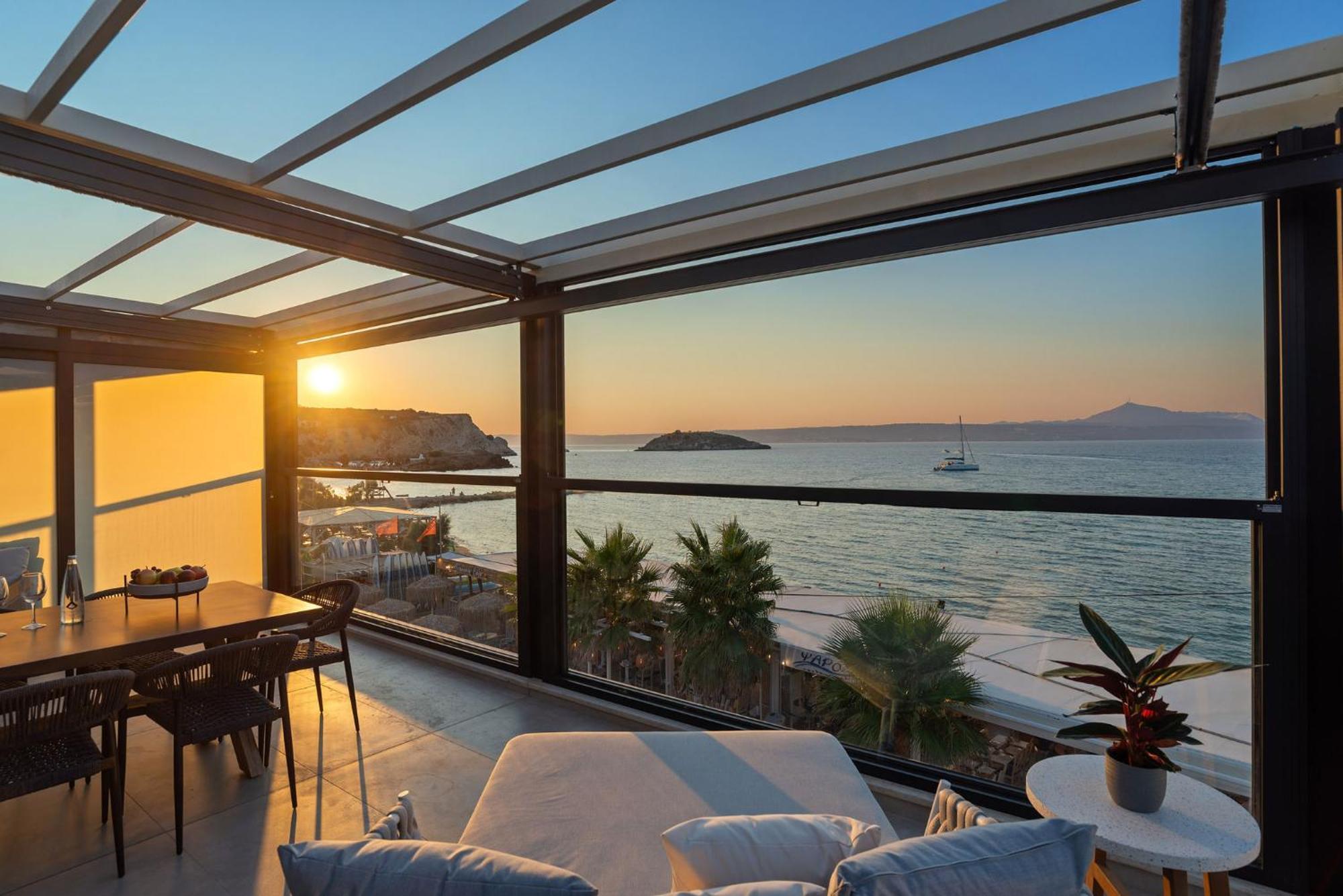 Appartement Peristeres Luxury Next To The Sea - By Apokoras *